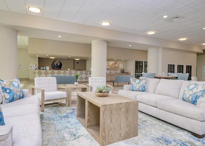 Phoenix Gulf Towers 2202 Apartment
