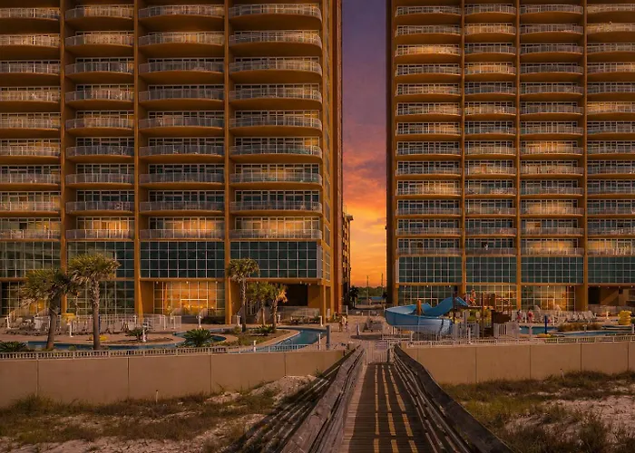 Phoenix Gulf Towers 2202 Apartment